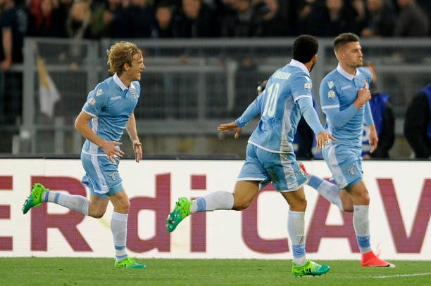 后卫将与威 后卫将与威