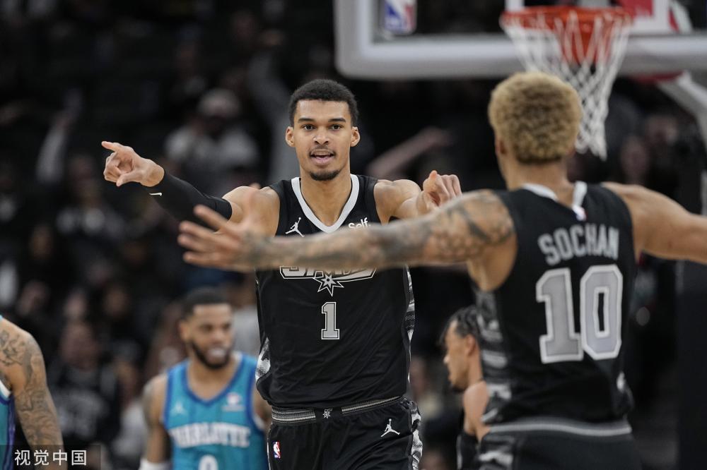 稳步地在足 稳步地在足